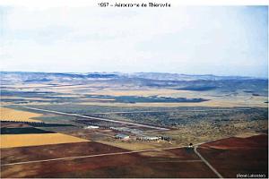 145-AERODROME-ET-BASE-1945-1962-29- (63) THIERSVILLE